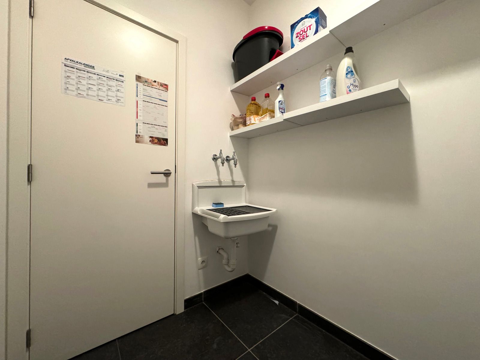 Te huur: gelijkvloers appartement in het centrum van Lennik foto 16