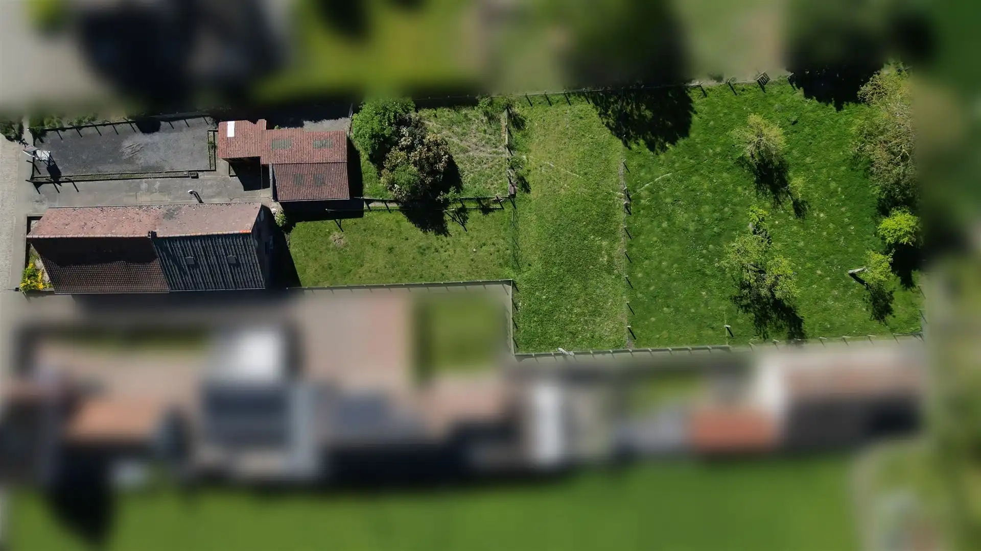 Te renoveren boerderij op ruim perceel in Kluisbergen foto 2