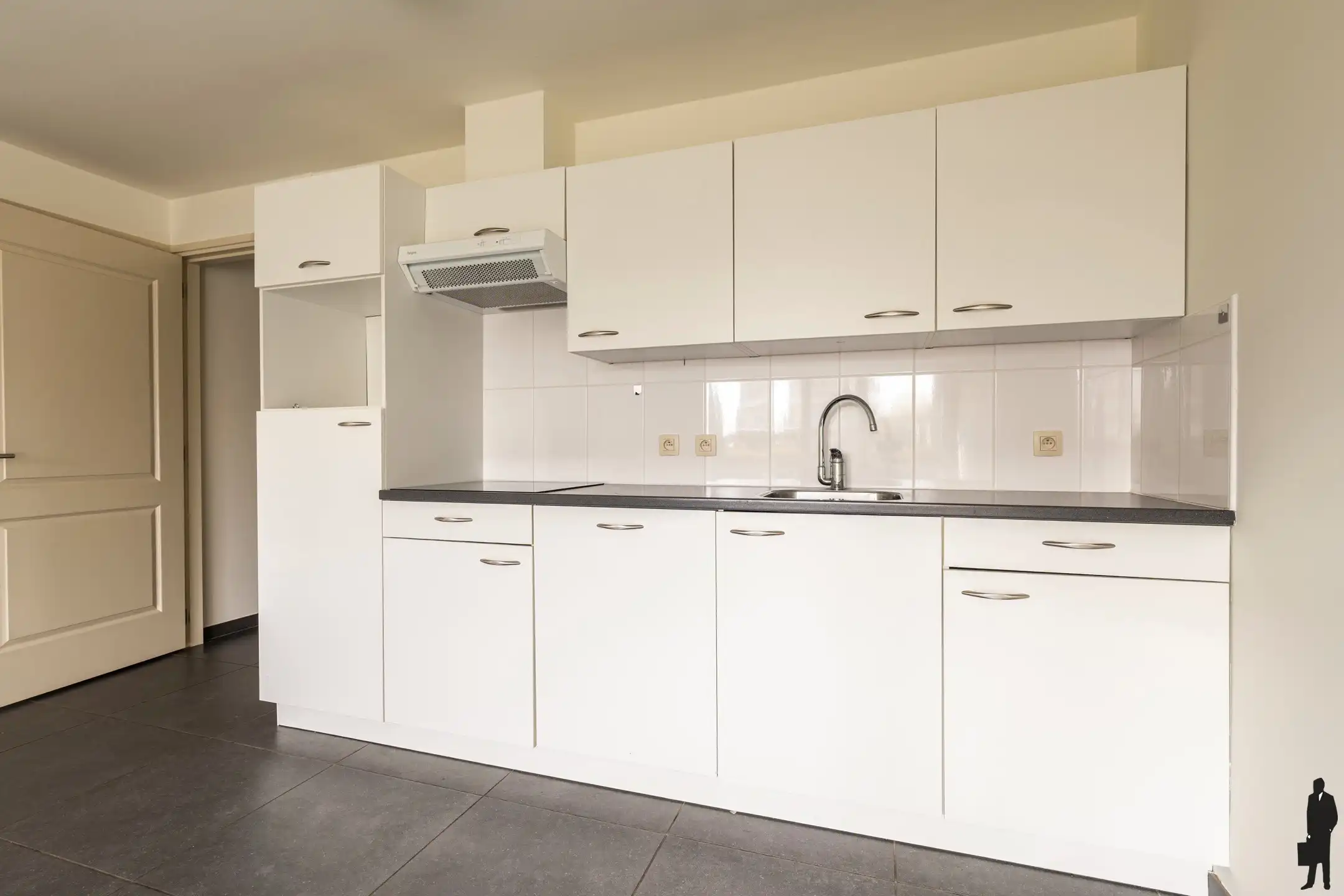 Instapklaar 2-slaapkamer appartement foto 4