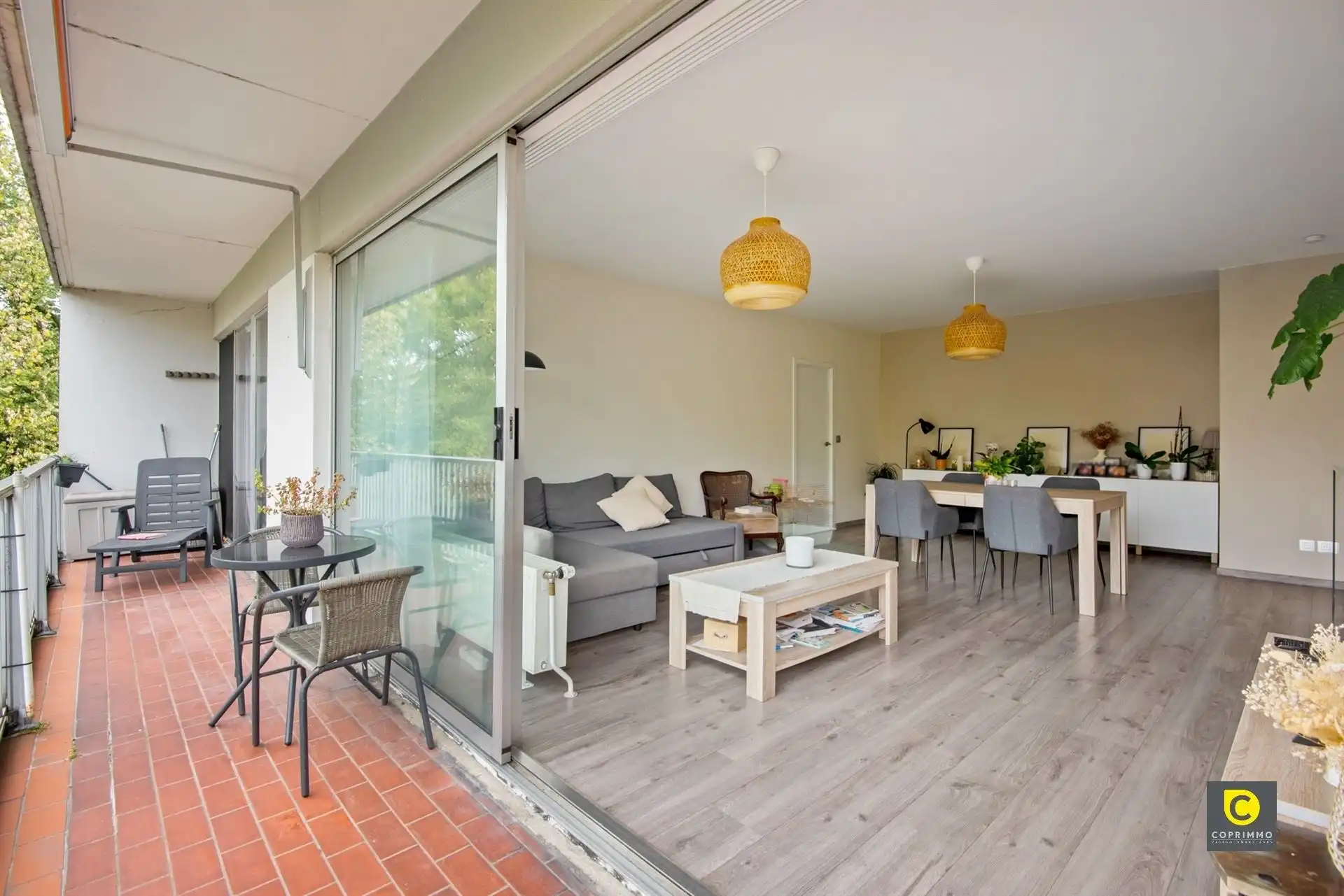 Modern 2-slp app in groene omgeving foto 4