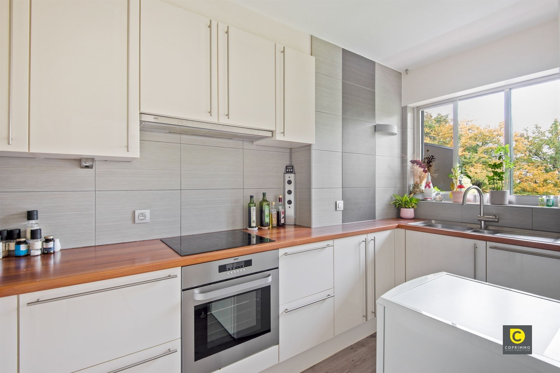 Modern 2-slp appartement in groene omgeving foto 4