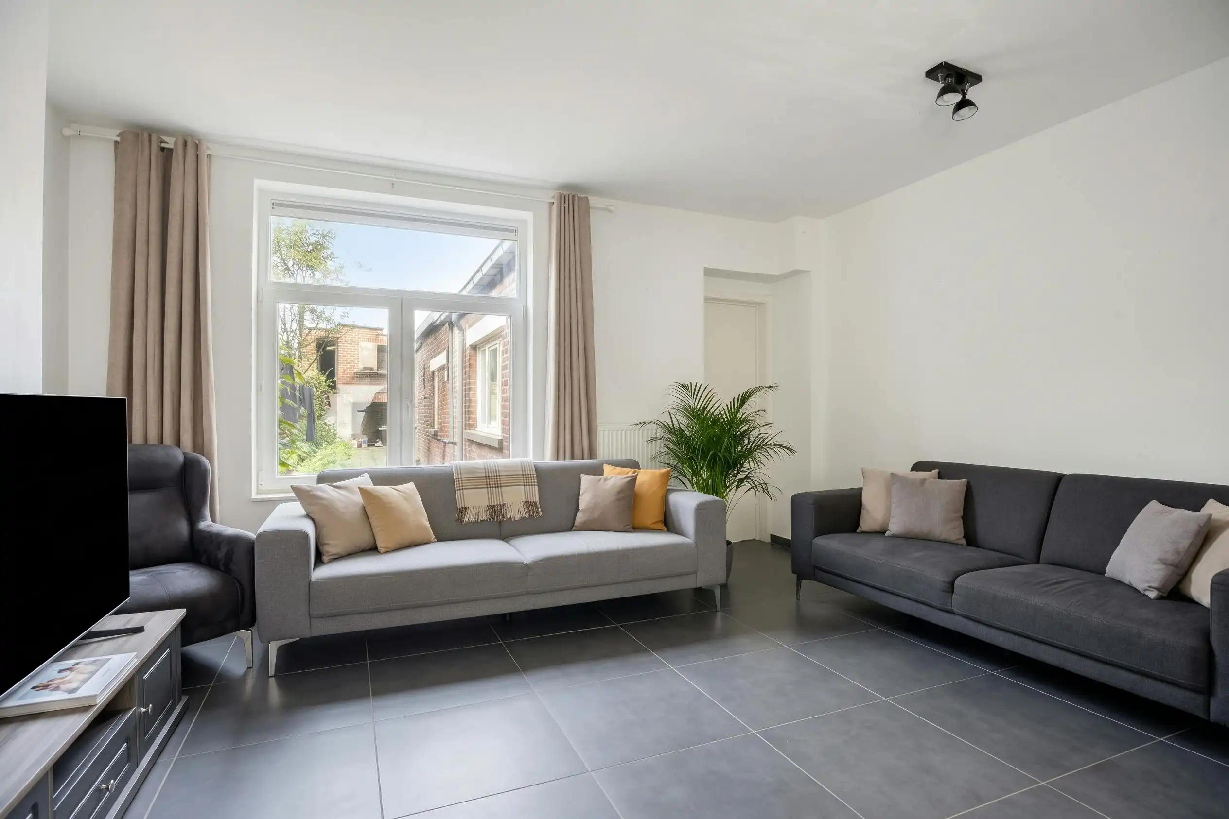 Instapklare woning met 4 slaapkamers en tuin in Ardooie foto 6
