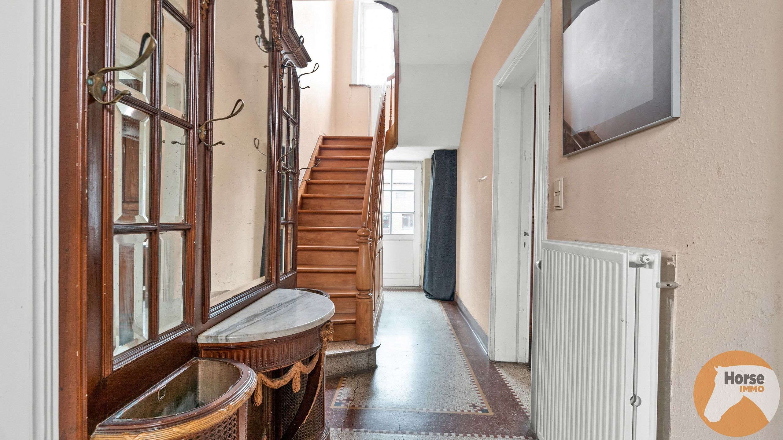 PAPIGNIES - Karaktervolle woning met stallingen op 1,6 ha foto 4