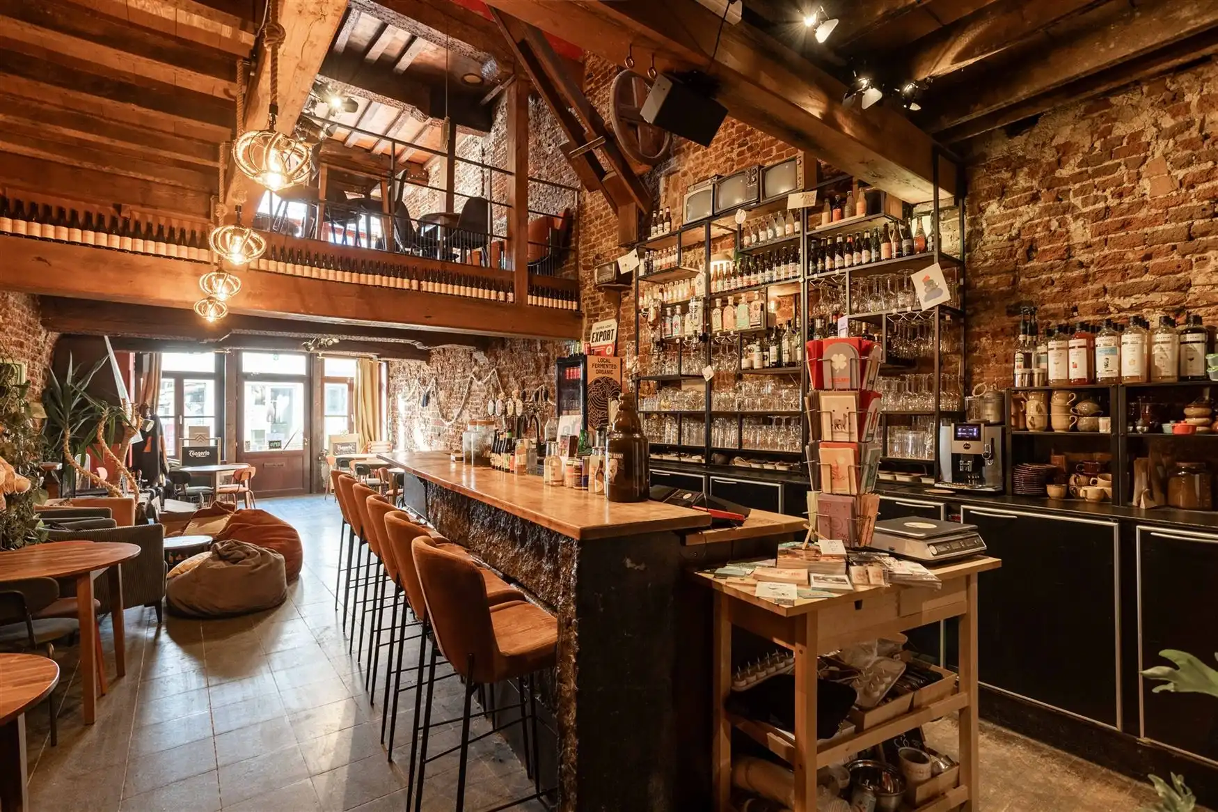 Commercieel gelegen horecapand in de bruisende Gentse binnenstad foto 10