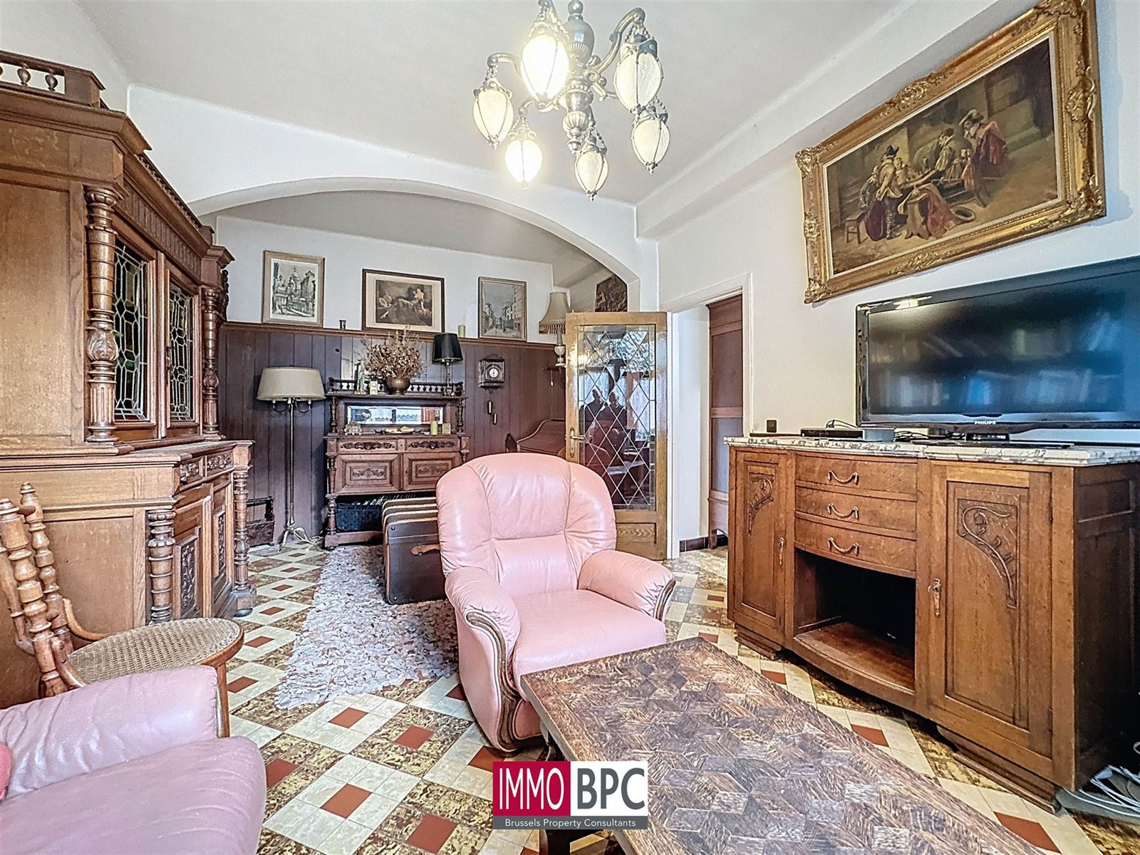 Kleine charmante achterwoning met tuin en dubbele garage te renoveren  foto 5