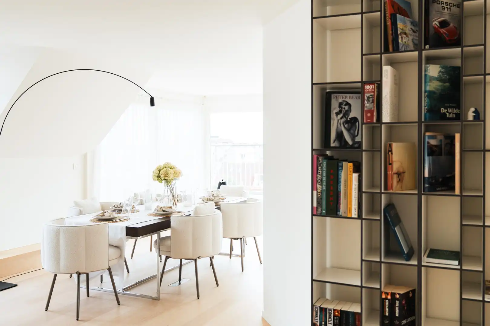 Sublieme zonnige penthouse met ruime terrassen en zijdelings zeezicht. foto 8