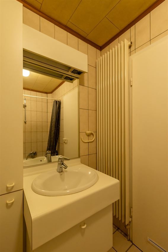 Verzorgd gebouw met handelszaak en 2 apt foto 36