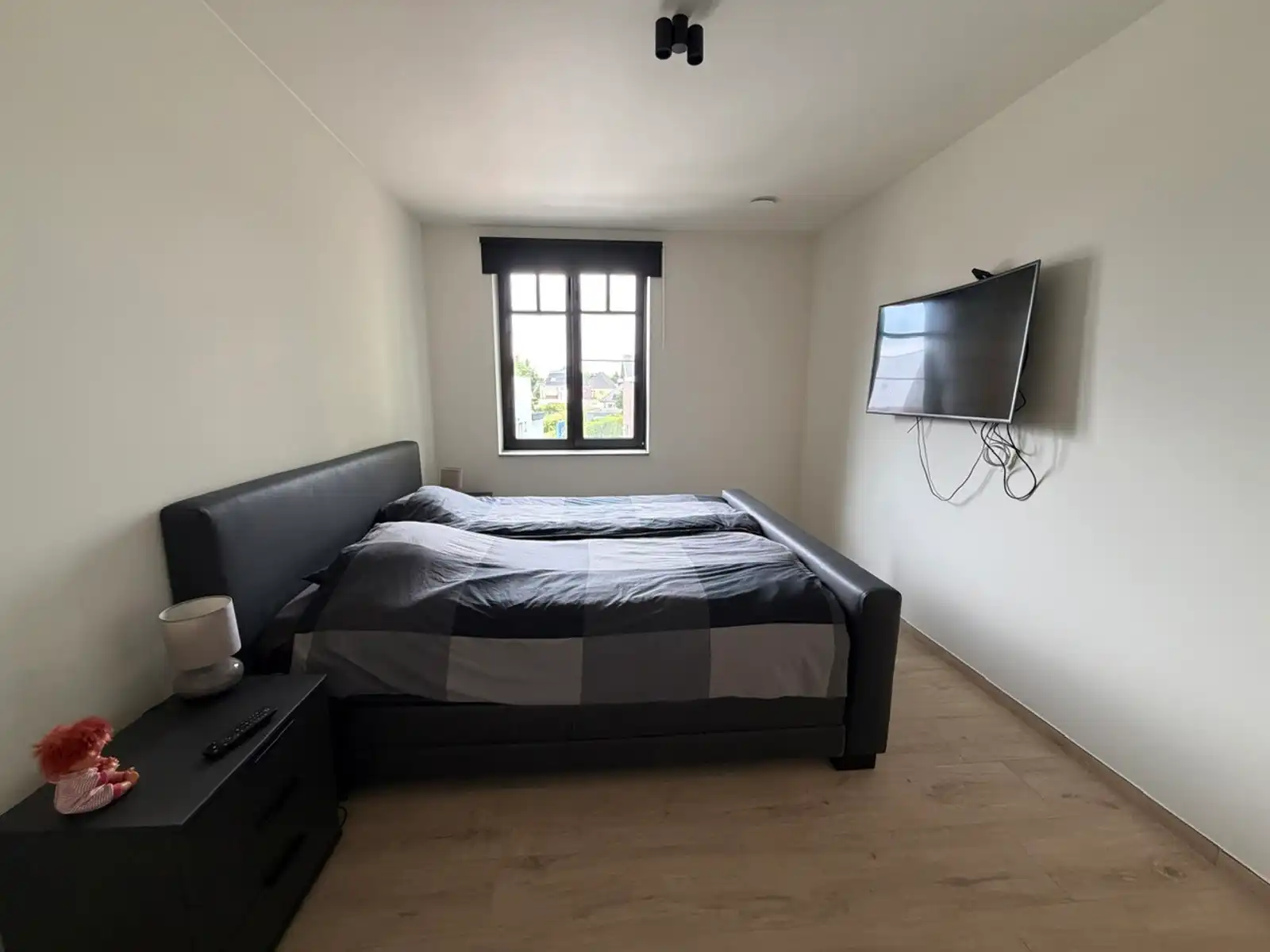 Luxueus app (131m²) met 2 slpk + bureau, terras en garagebox foto 15