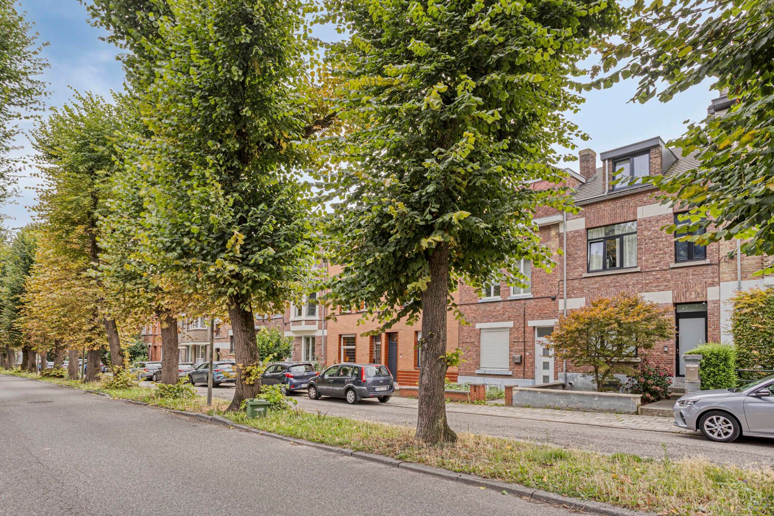 MOOI GERENOVEERDE WONING MET DAKTERRAS EN DUBBEL GARAGE foto 28