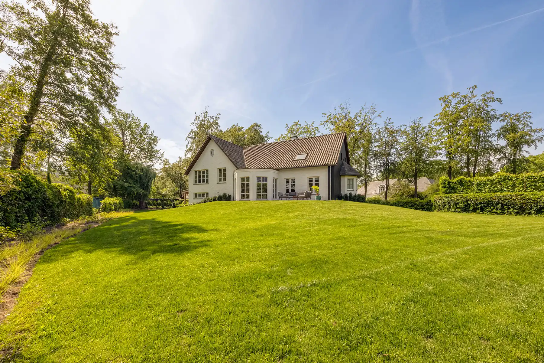 TIJDLOZE VILLA OP DE GRENS MET SCHILDE foto 18