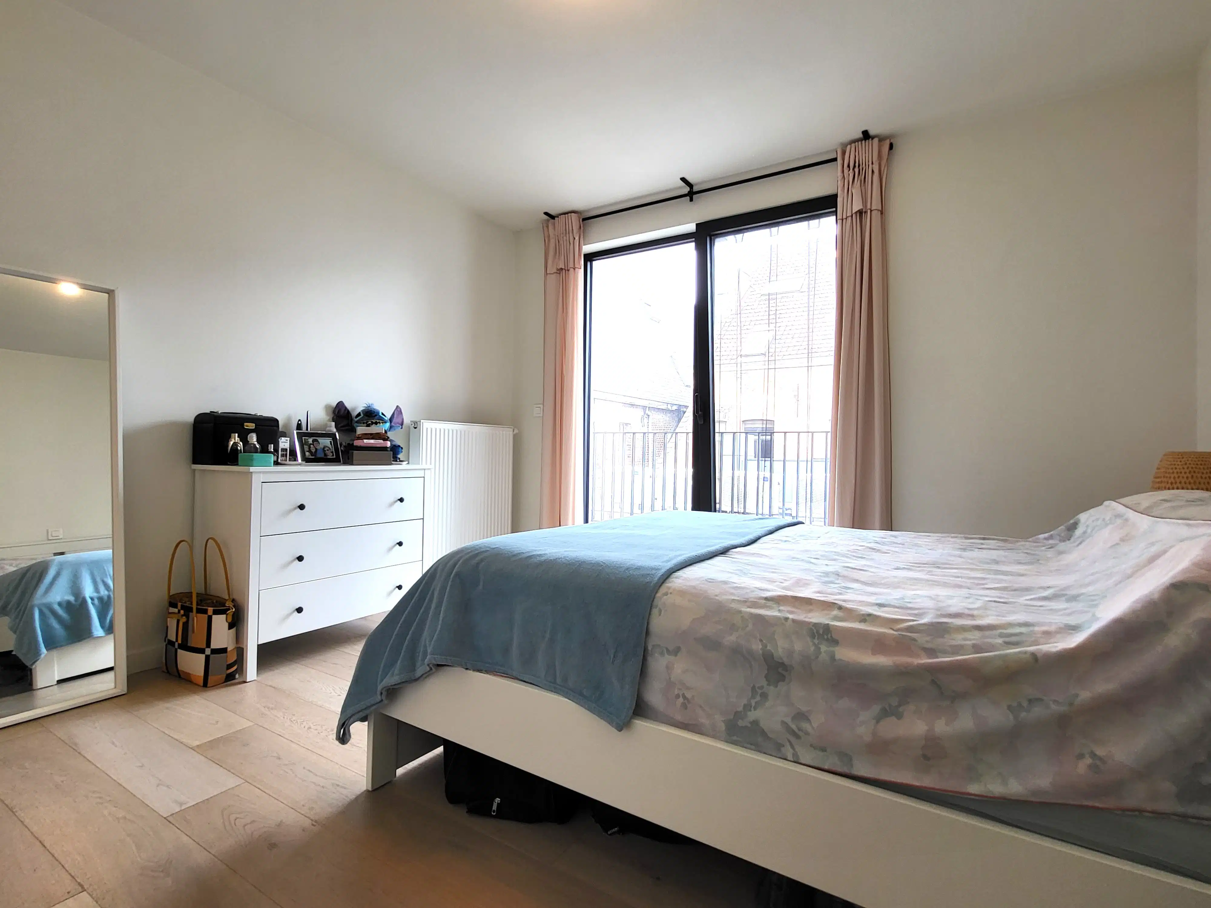 GERENOVEERD APPARTEMENT IN 2020 MET 1 SLAAPKAMER EN TERRAS, in het centrum van Gent.  foto 14