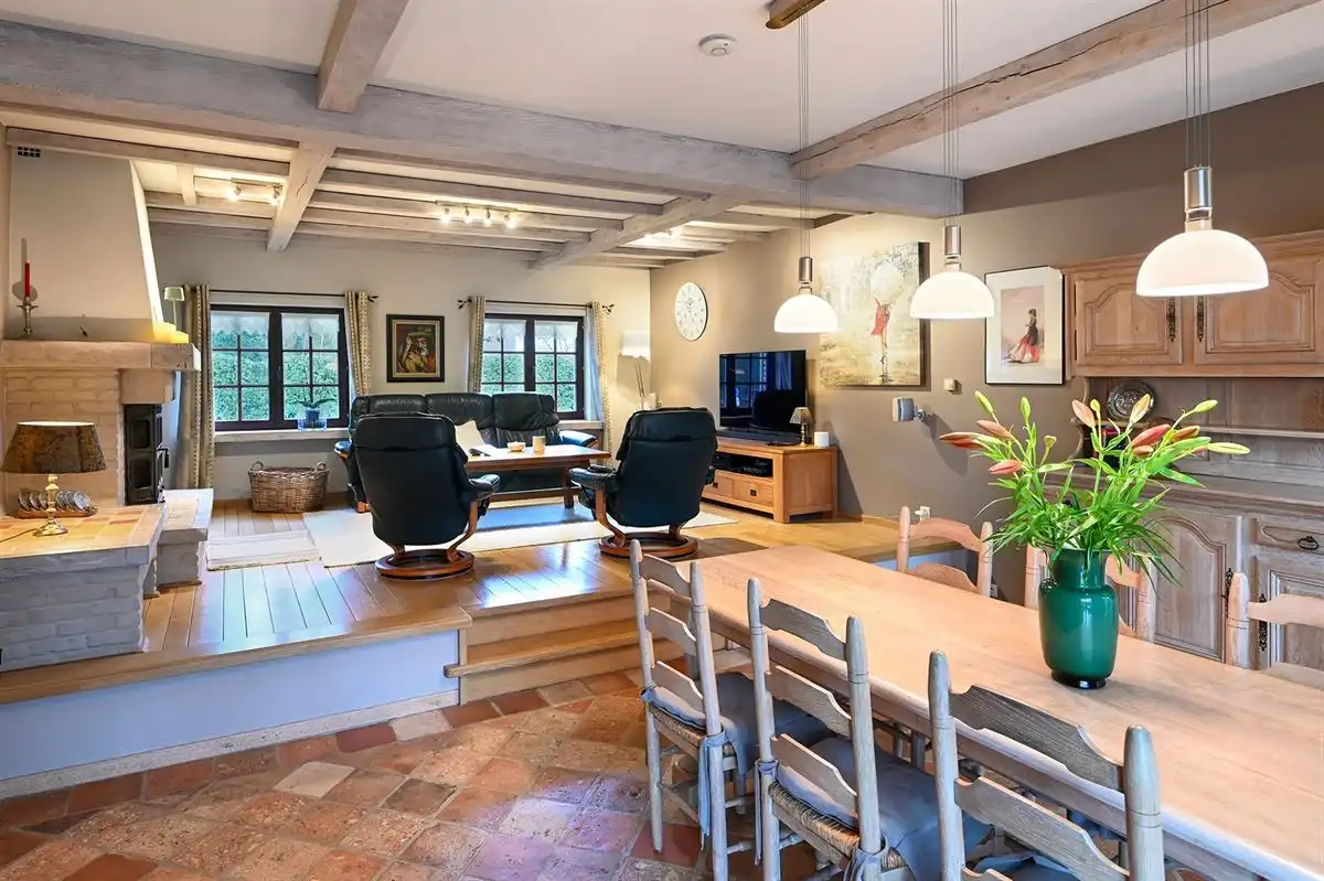 Instapklare villa met zwemvijver foto 6