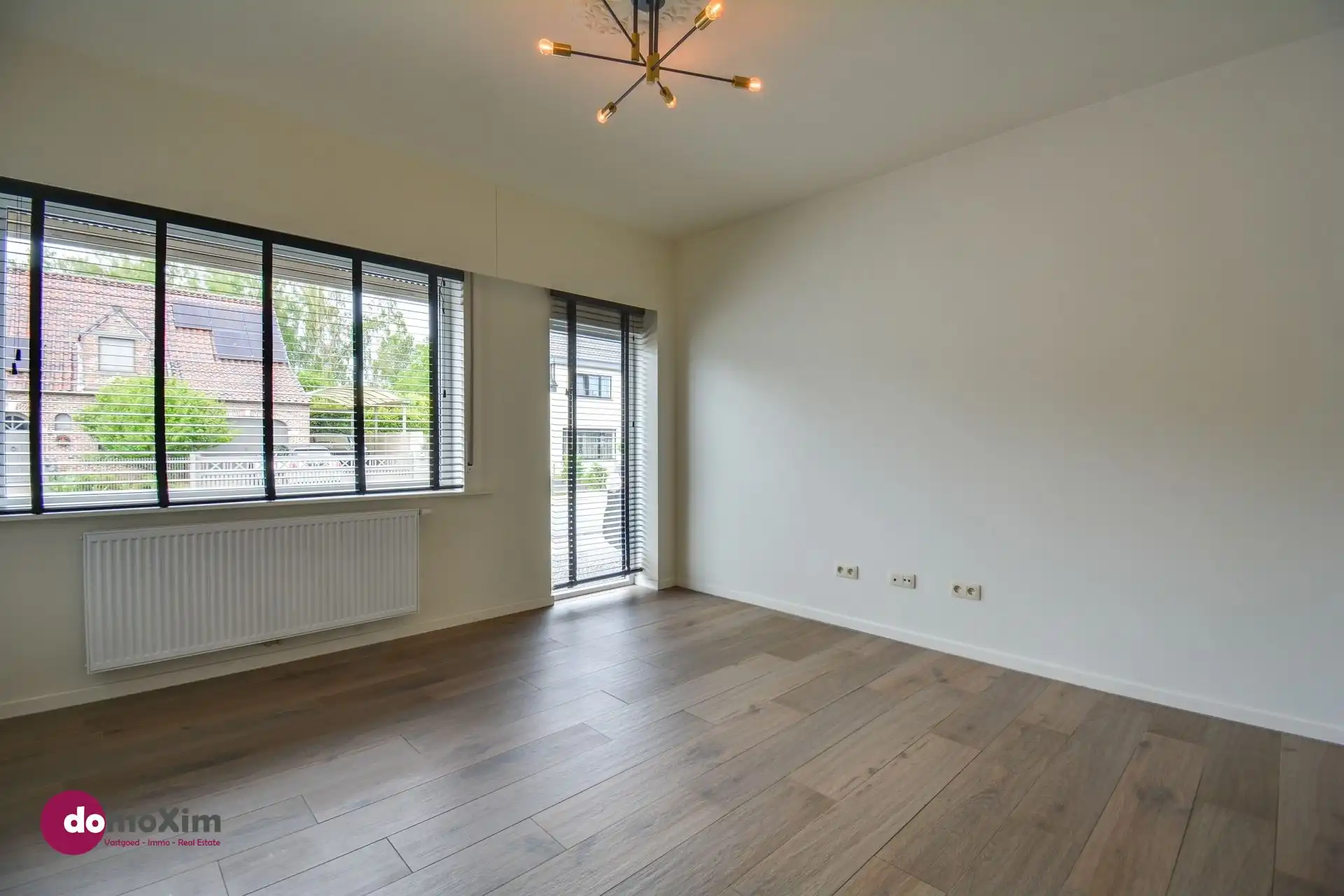 Volledig gerenoveerde woning met zonnige tuin nabij het centrum van Schiplaken foto 3