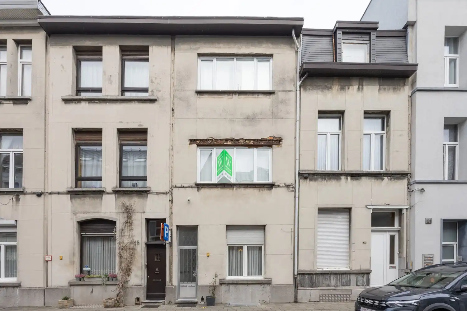 Te renoveren woning met 5 slaapkamers, 2 badkamers en ruime tuin! foto 33