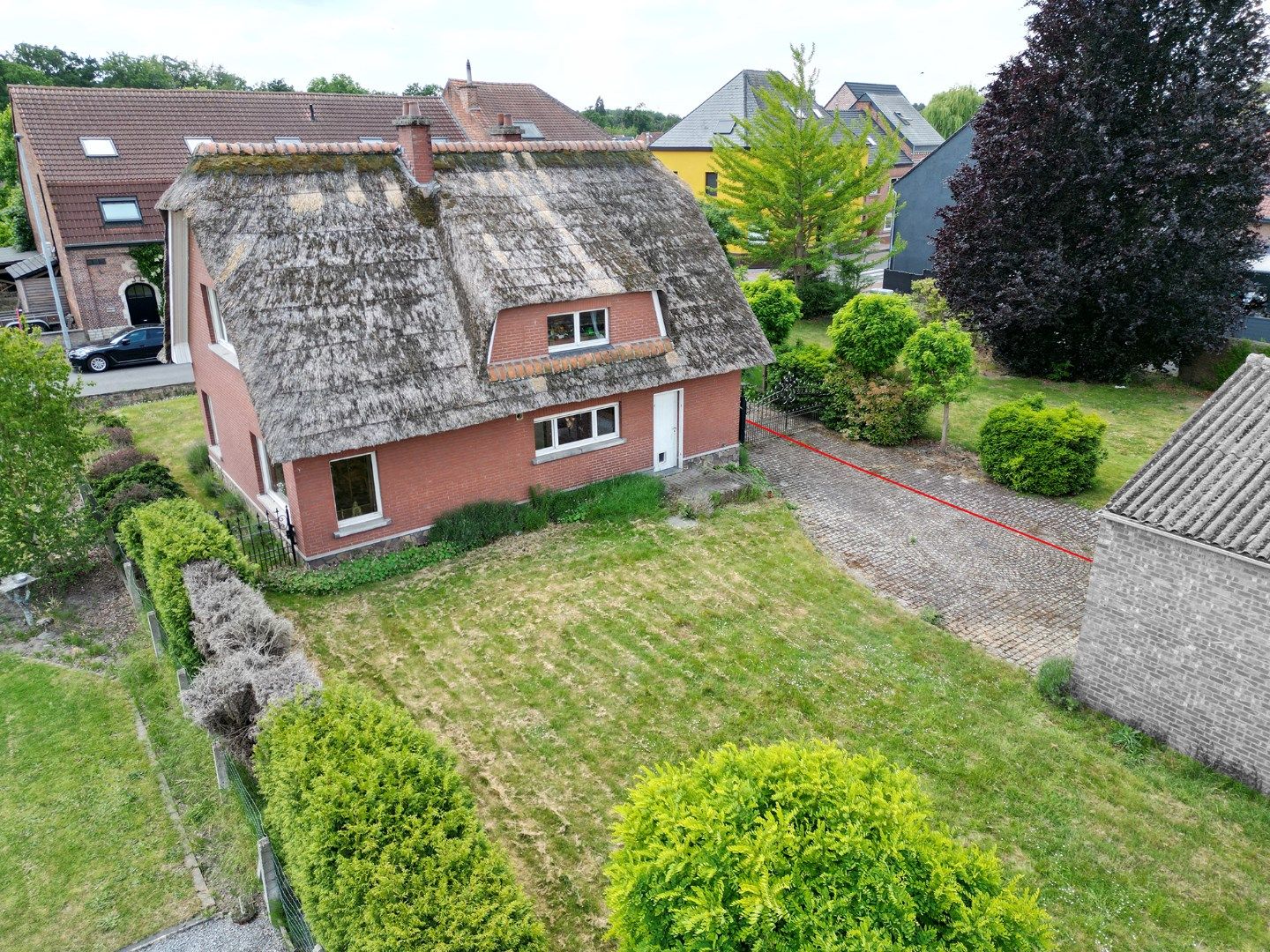 Ruime open bebouwing met 3 slaapkamers foto 2