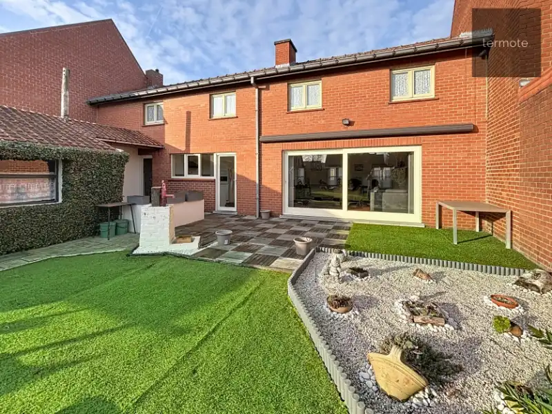 Gezinswoning foto 19