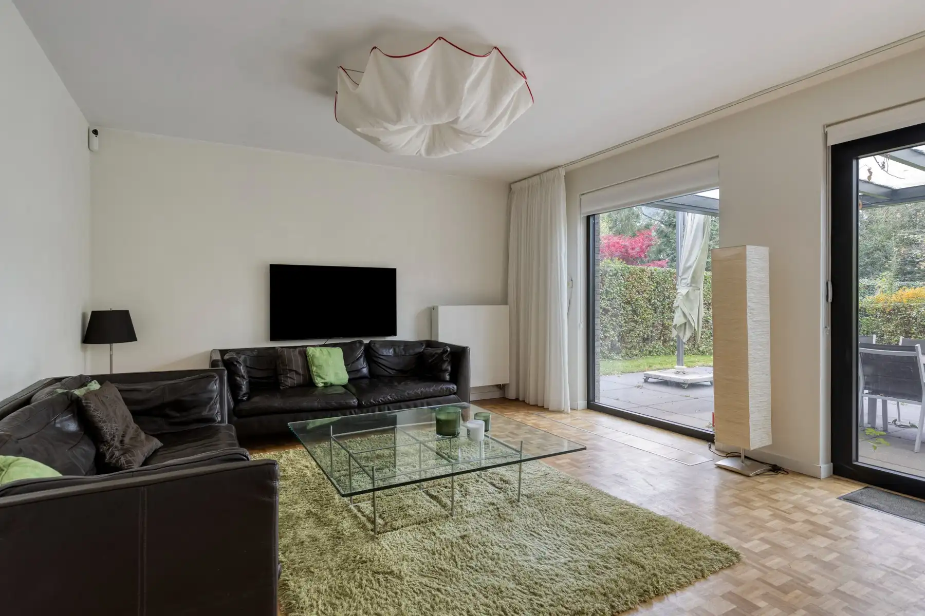 Uitzonderlijke villa met veel privacy en groen foto 6