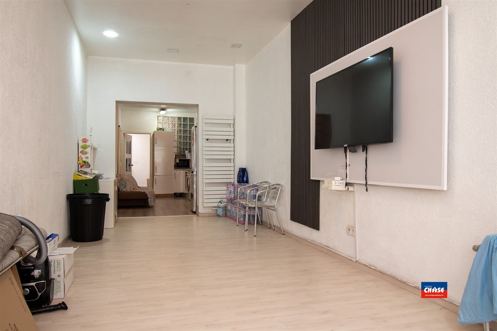 Ruime woning op toplocatie met 4 slaapkamers, 3 keukens en 3 badkamers foto 6