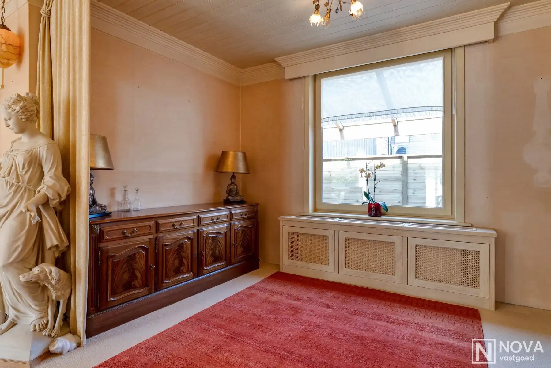 Trapgevelwoning in de historische binnenstad van Nieuwpoort foto 3