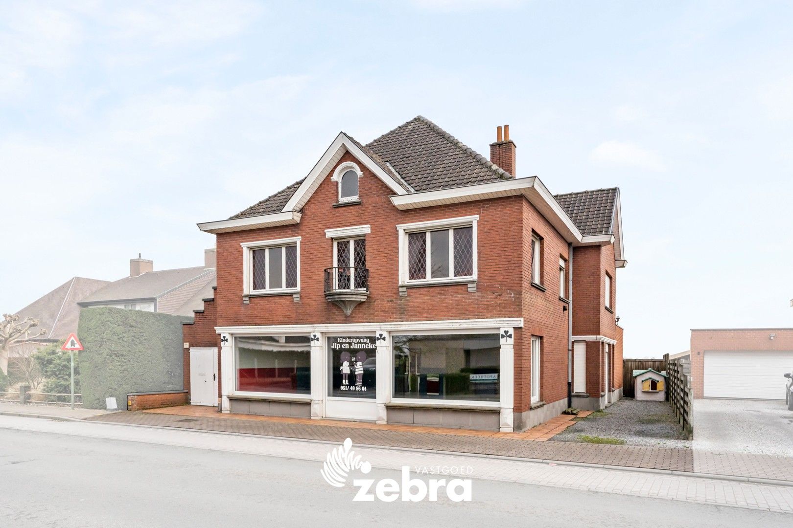 Ruime alleenstaande woning te Marialoop (Meulebeke)! foto 2