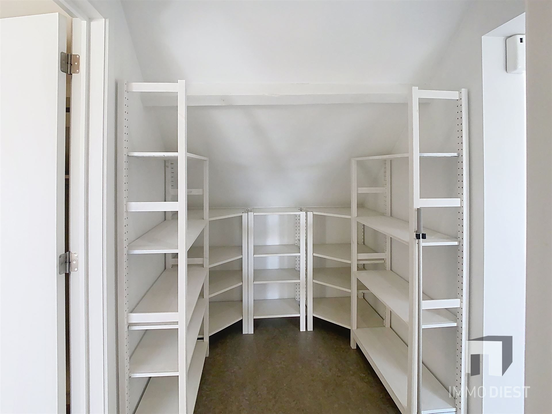 Hoekwoning foto 15