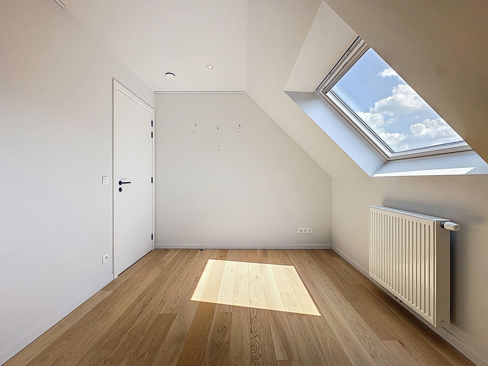 Luxueus afgewerkte driegevel-villa met 5 slaapkamers foto 20