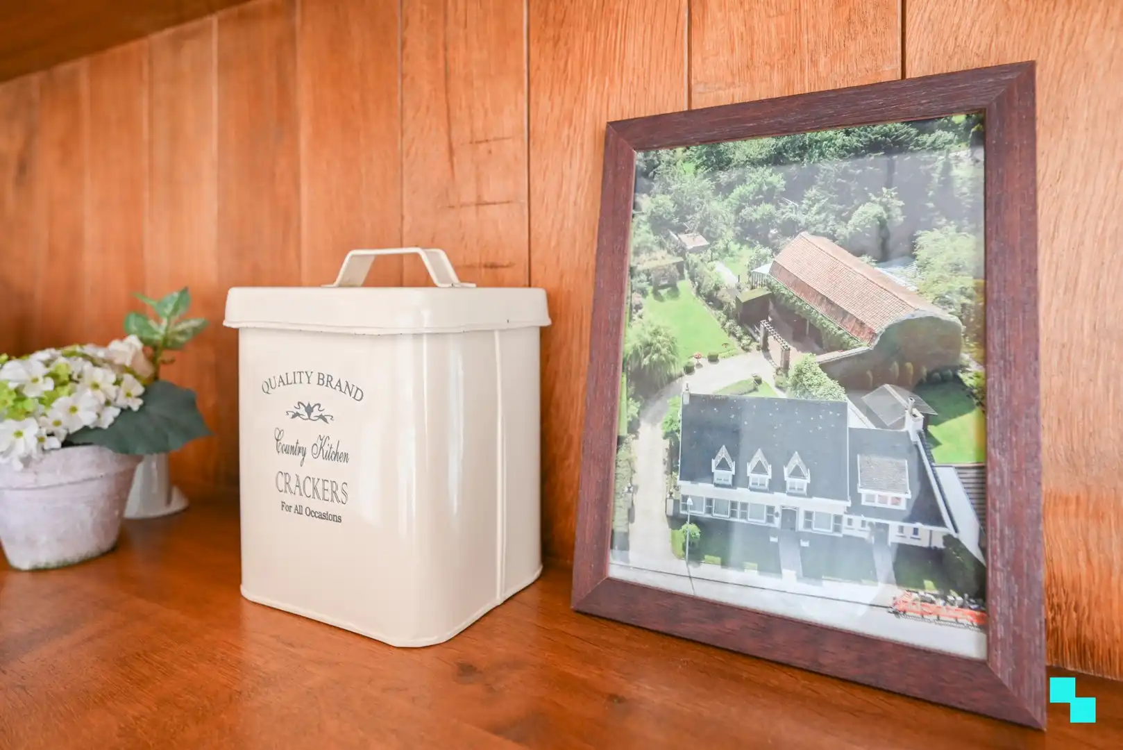 Karaktervolle villa met zonnige tuin/bijgebouw en unieke charme foto 12