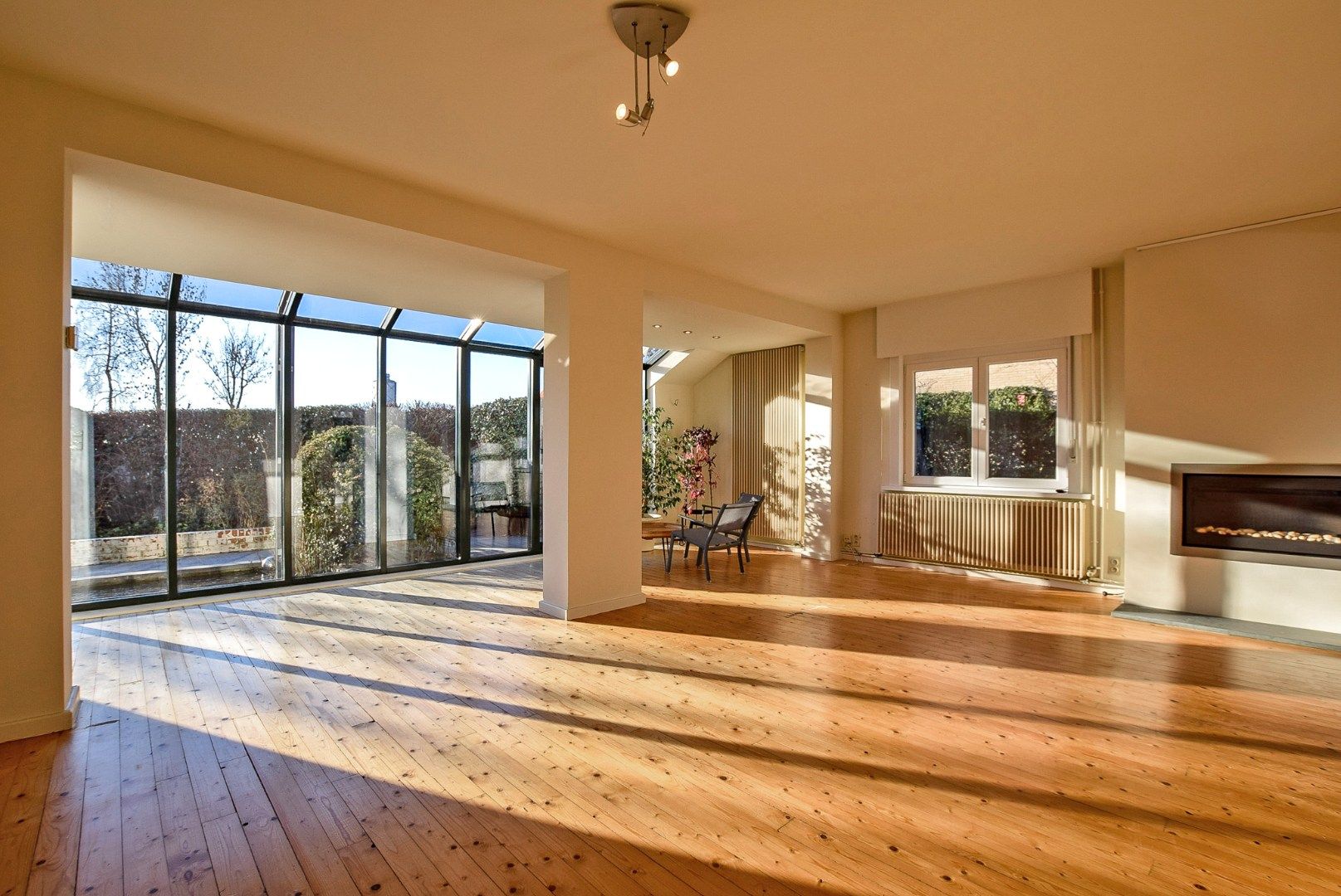 Prachtige open bebouwing met onderhoudsvriendelijke tuin te Oostduinkerke op 642 m².  foto 2