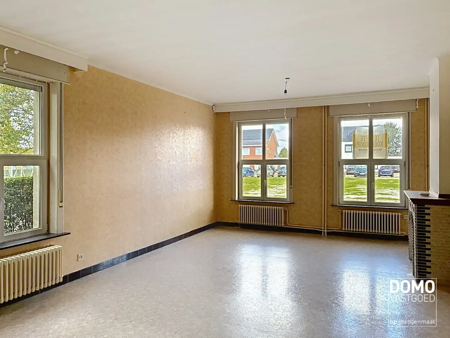 Karaktervolle voormalige pastorie met ruime tuin in Tuilt (Kuringen) foto 3