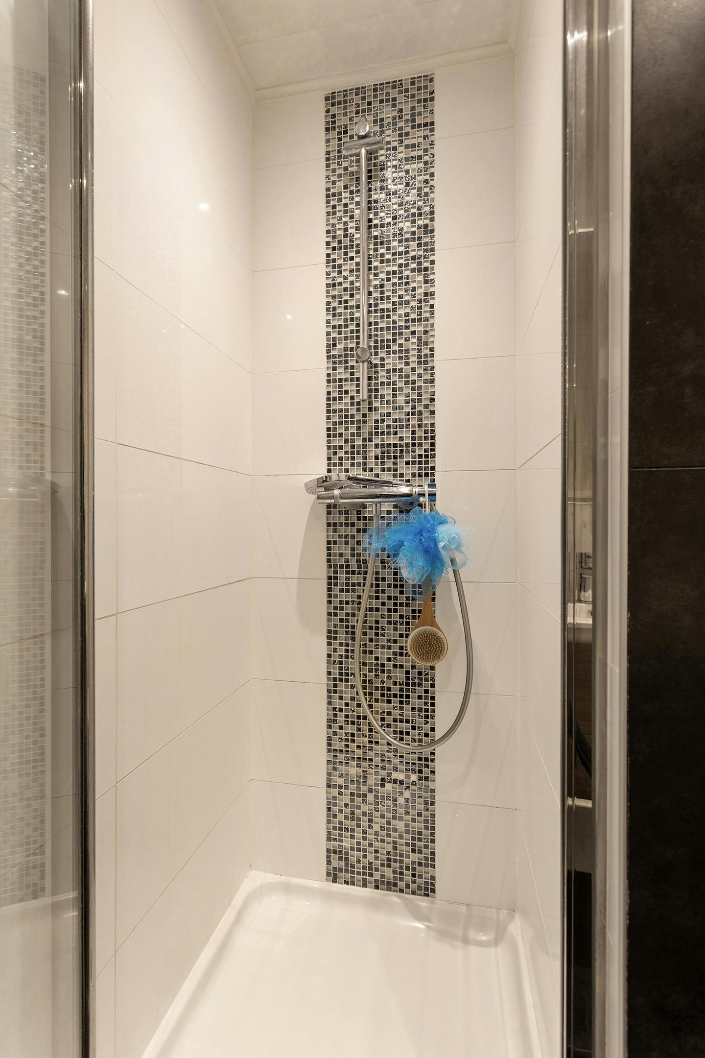 Appartement met 2 slaapkamers en ruim terras te Deurne! foto 13