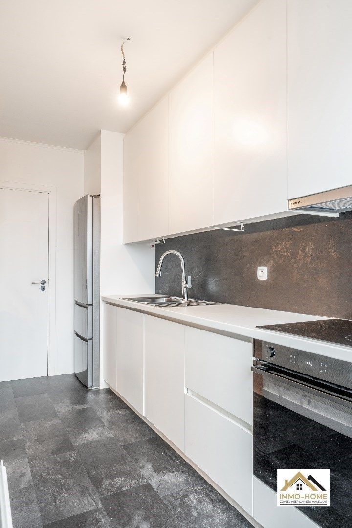 Instapklaar appartement nabij centrum Gent te Sint-Amandsberg! foto 8