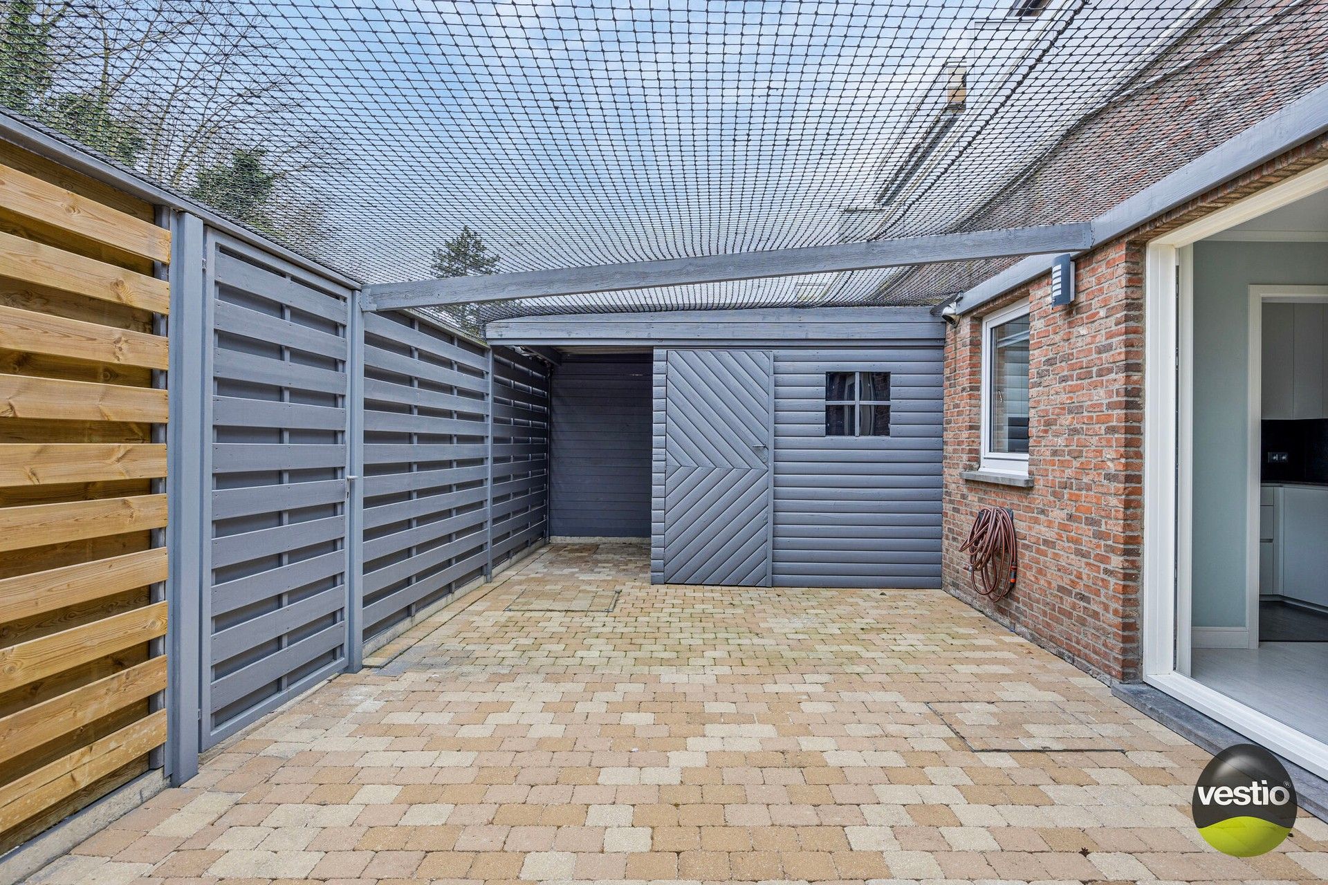 Fris, gelijkvloers appartement met mooi terras en parking. foto 12