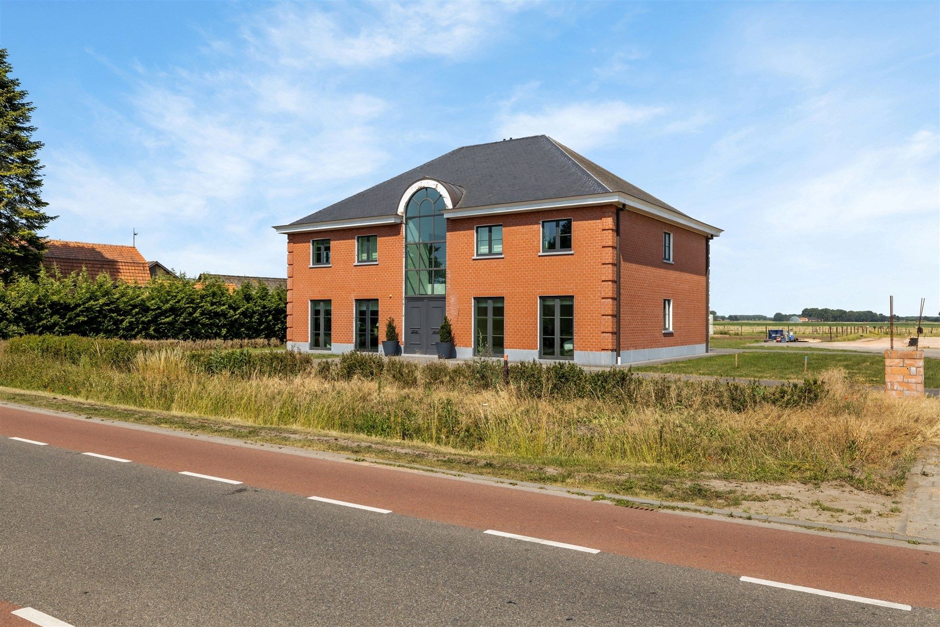 Prachtige tweewoonst met weilanden in de groene omgeving Heikant (NL) foto {{pictureIndex}}