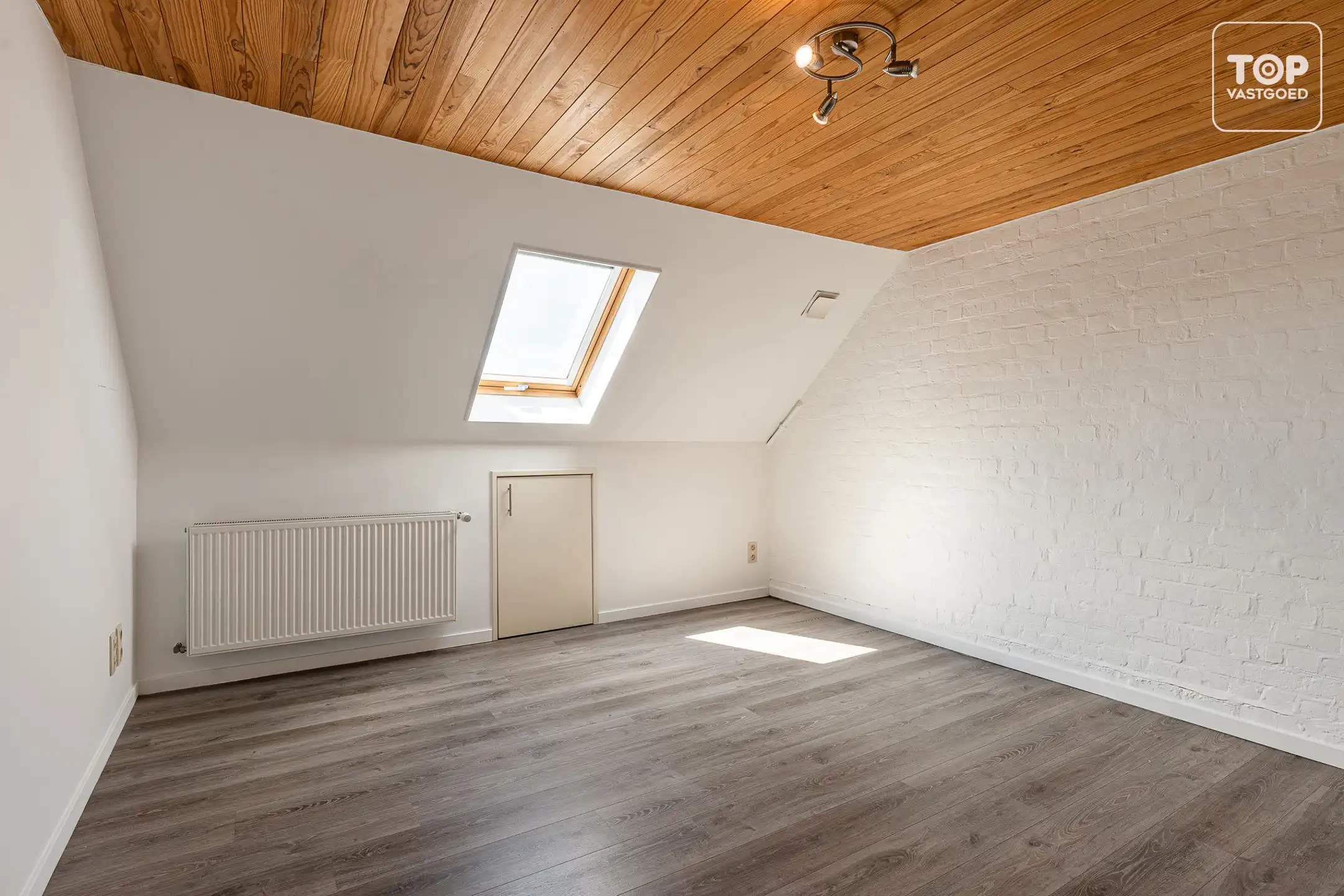 Instapklare woning met 3 slaapkamers en open zicht op de velden foto 14