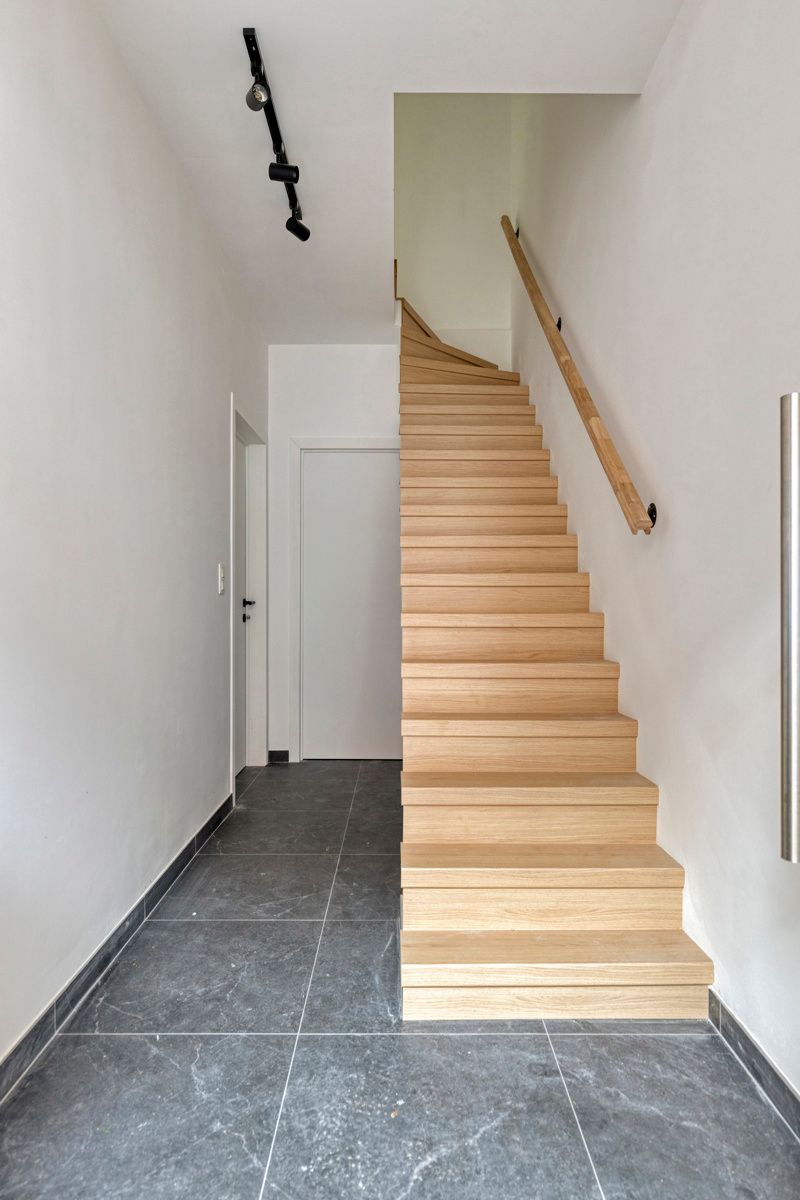 Energiezuinige vernieuwde woning met 4 slaapkamers. foto 11