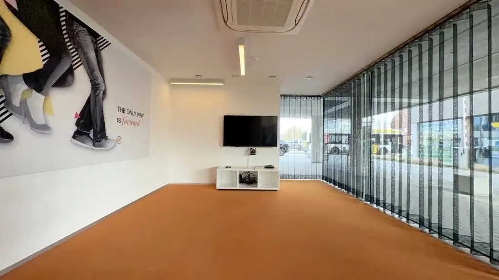 Modern kantoorgebouw te huur nabij oprit R4 in Gent foto 7