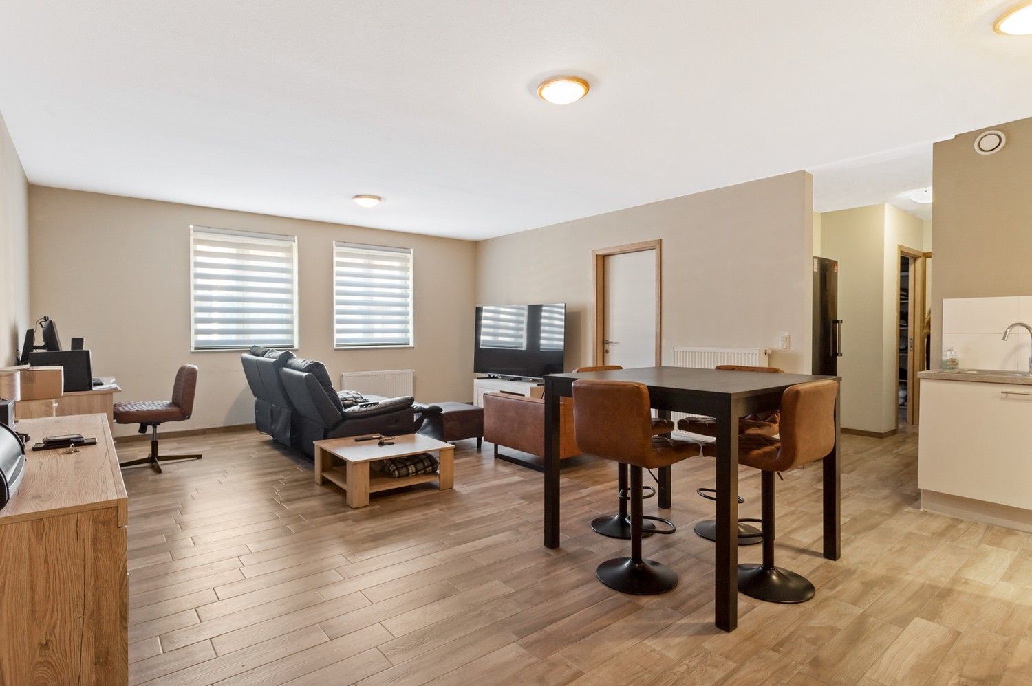 Instapklaar gelijkvloersappartement met 2 slaapkamers! foto {{pictureIndex}}