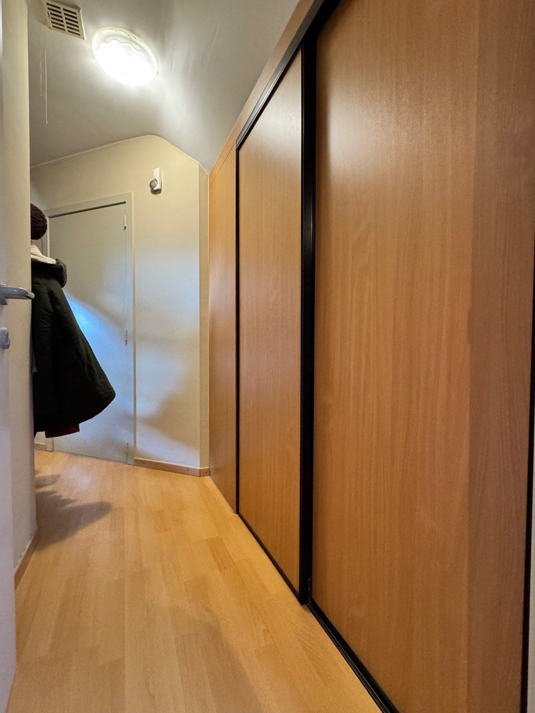 Instapklaar appartement met 2 slaapkamers te Aartrijke foto 10