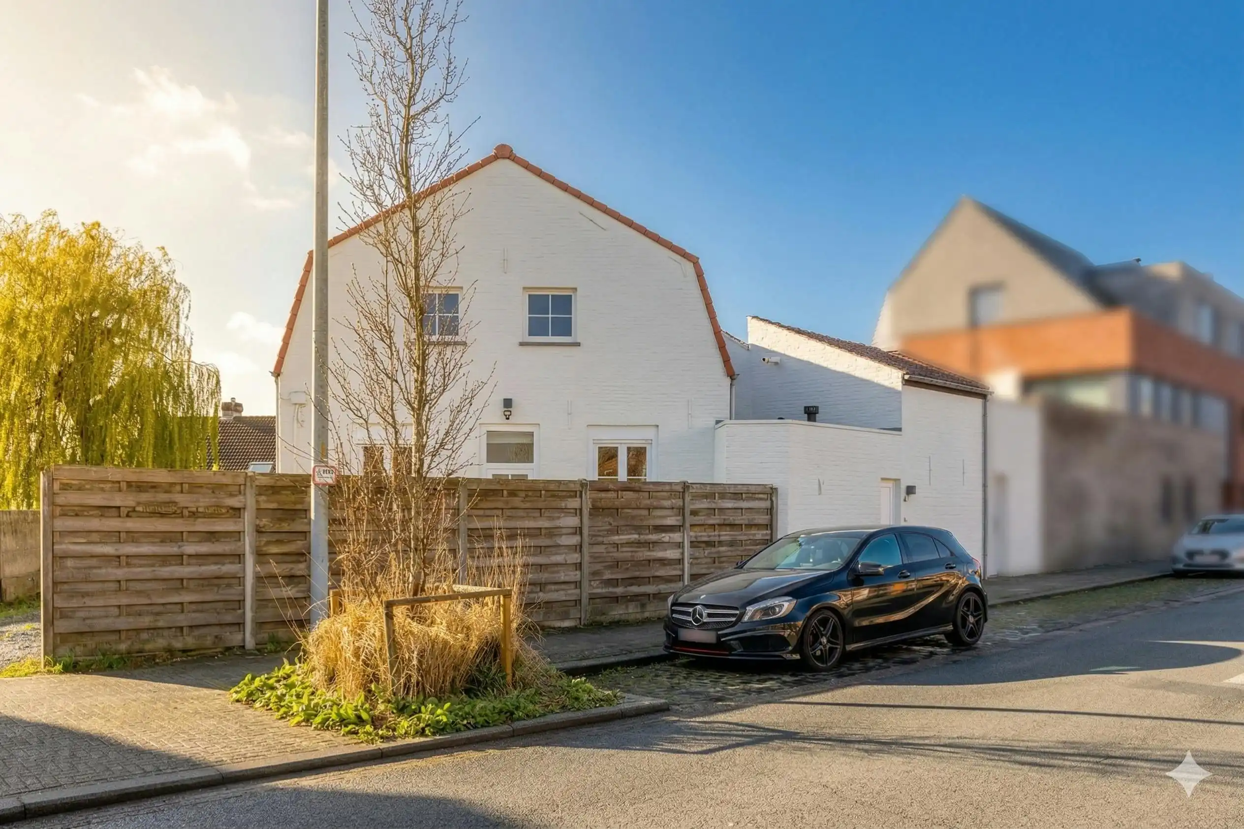 Charmante, instapklare stadswoning met zonnig terras foto {{pictureIndex}}