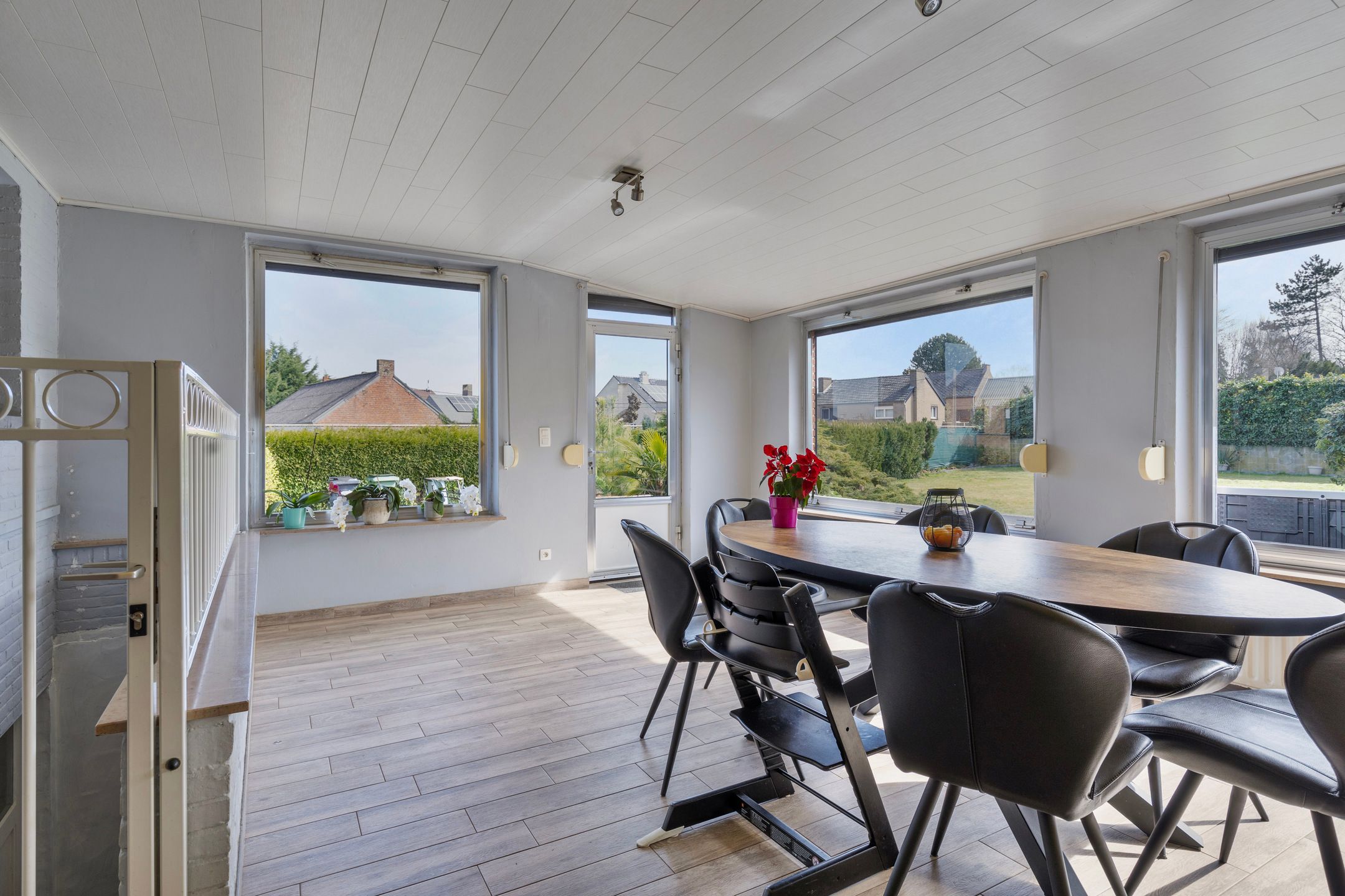Hoofdfoto van de publicatie: Instapklare bel-etage woning met 3 slaapkamers