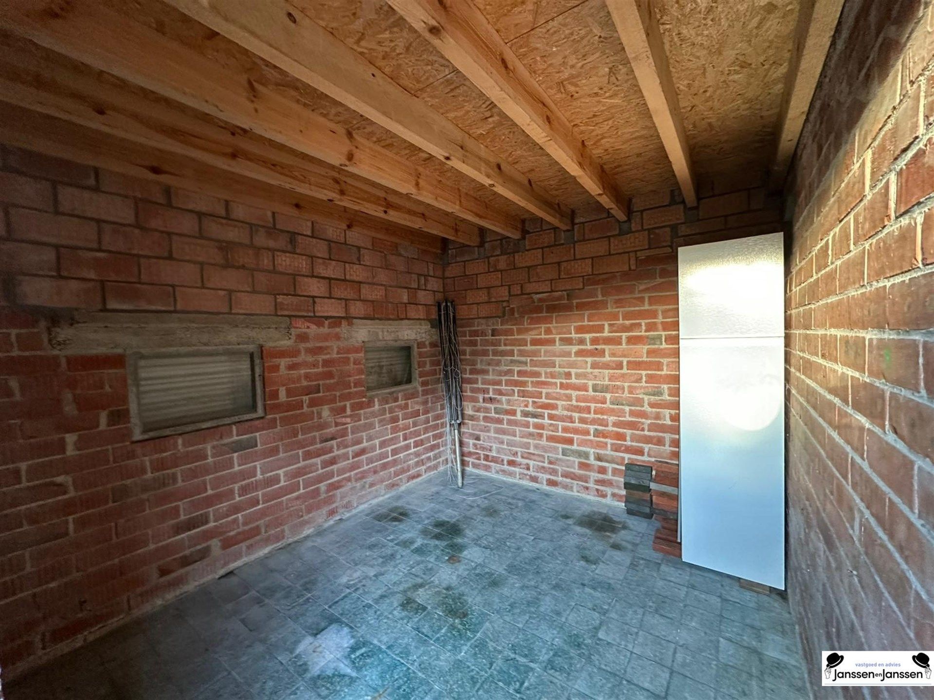 Ruime halfopen bebouwing met zonnige tuin te Gooreind te huur foto 18