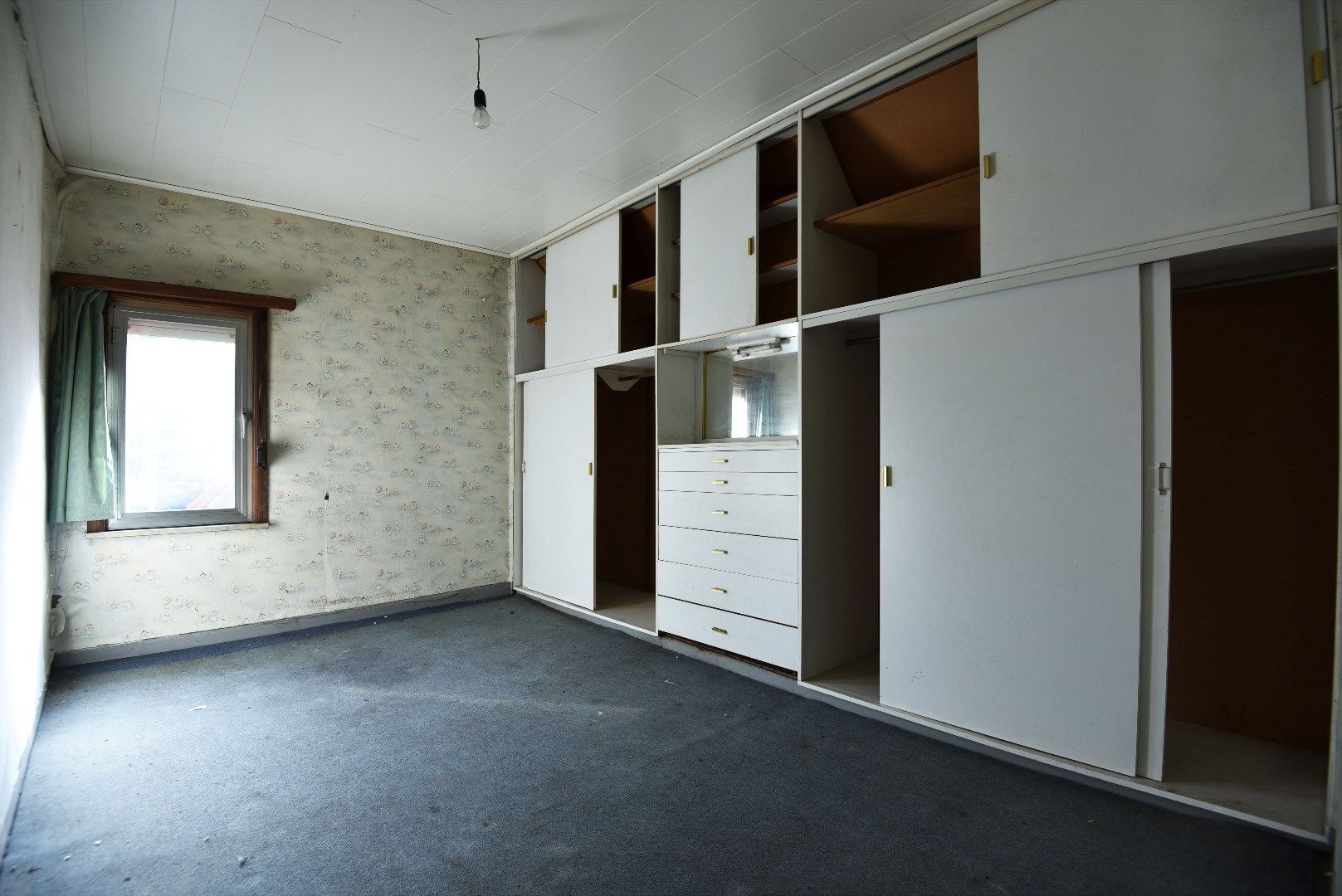 Totaal te renoveren / herop te bouwen woning te Eeklo foto 7