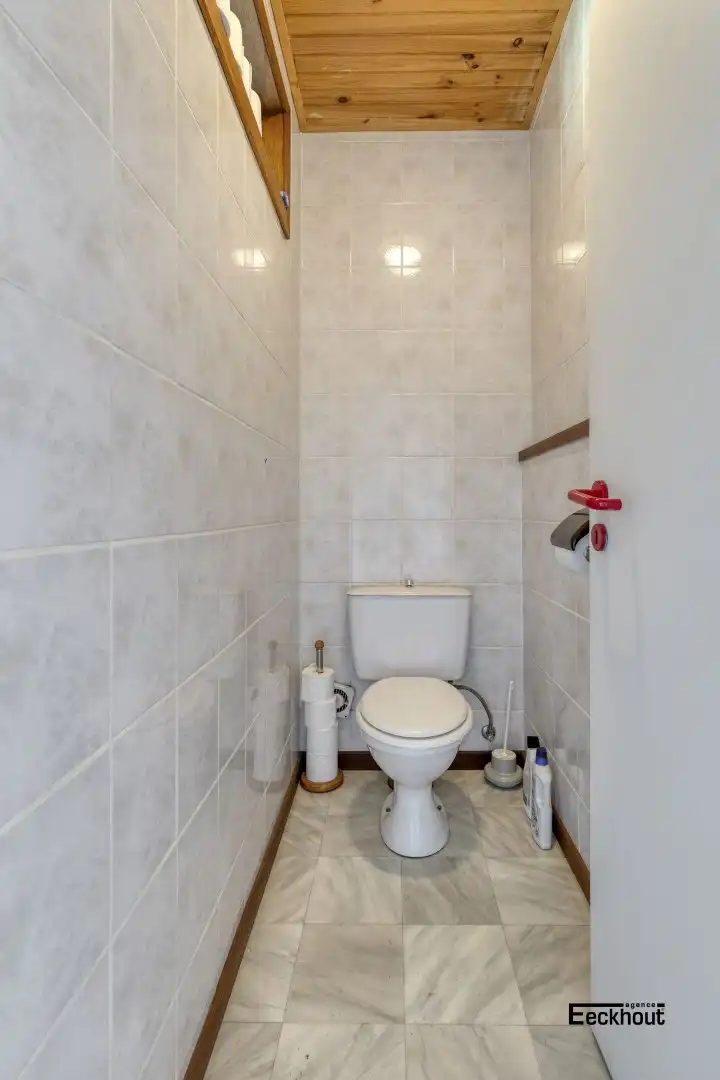 Voormalige pastoriewoning met grote, zonnige tuin op charmante ligging! foto 12