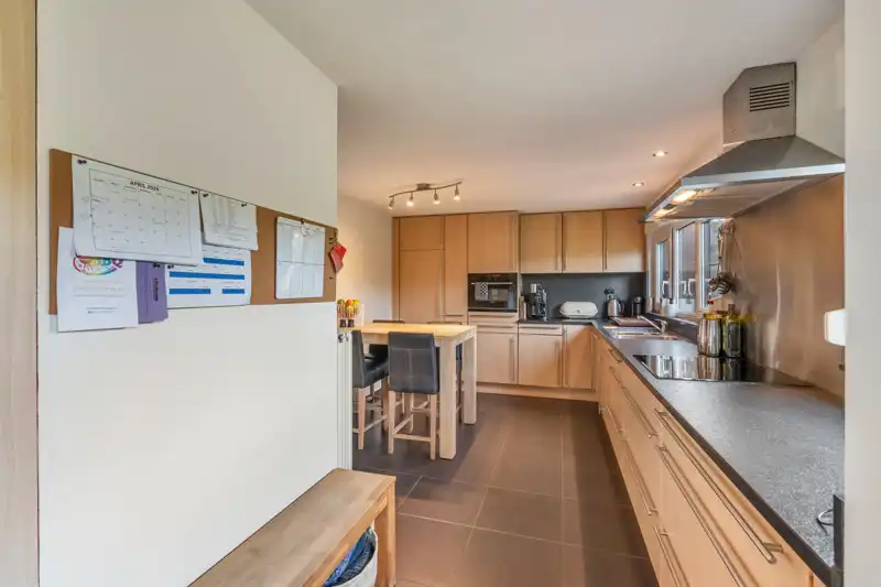 Uniek gelegen gezinswoning met bijgebouw op 8are foto 10