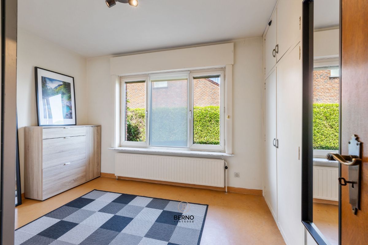 Instapklare gelijkvloerse woning op 1128 m² – 3 slaapkamers, ruime tuin én garage. foto 13