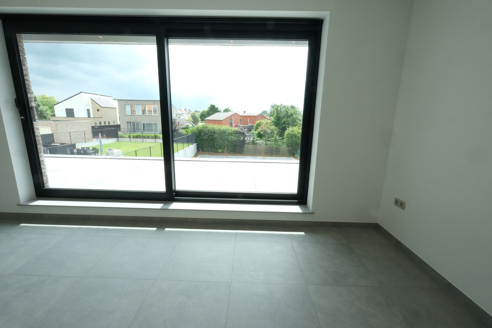 Nieuwbouw appartement op de eerste verdieping met luxueuze afwerking in Riemst. foto 12