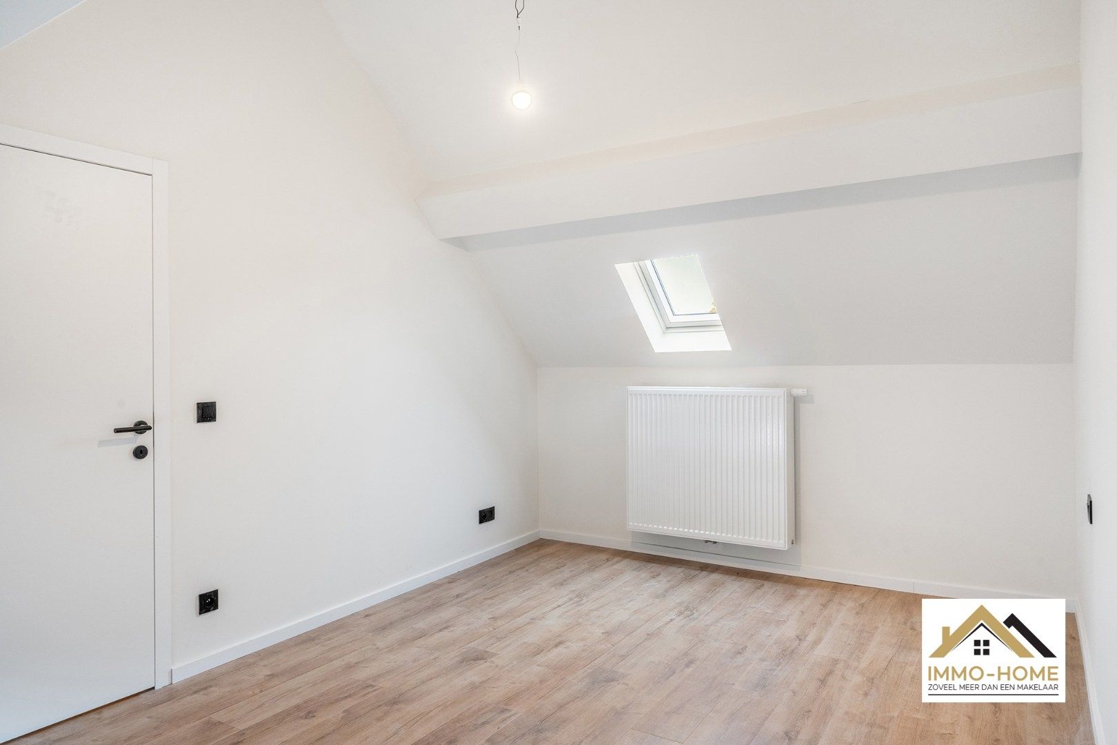 Gerenoveerde woning op topligging foto 21