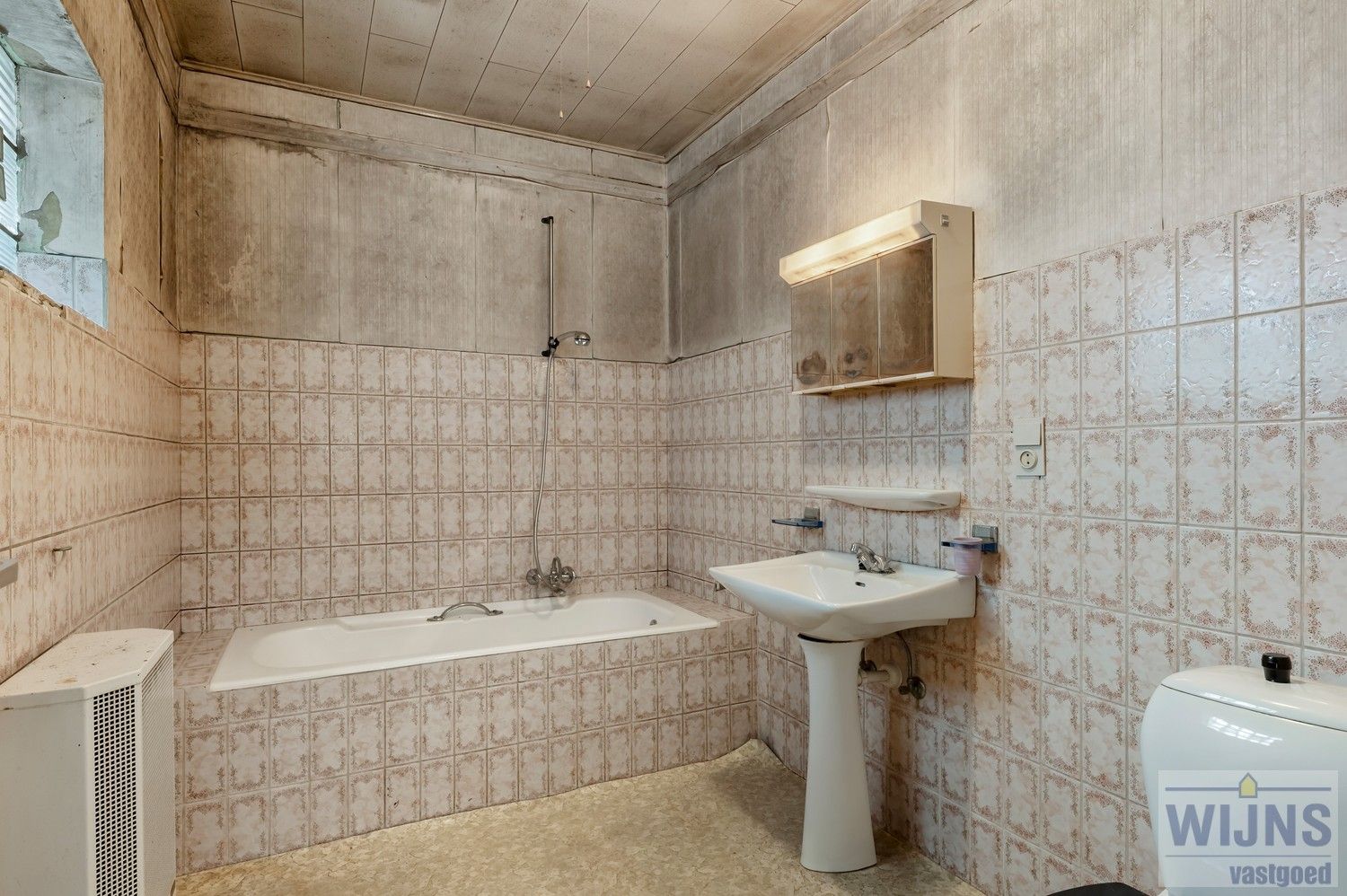 Te renoveren woning met tuin, op wandelafstand van centrum en station. foto 15