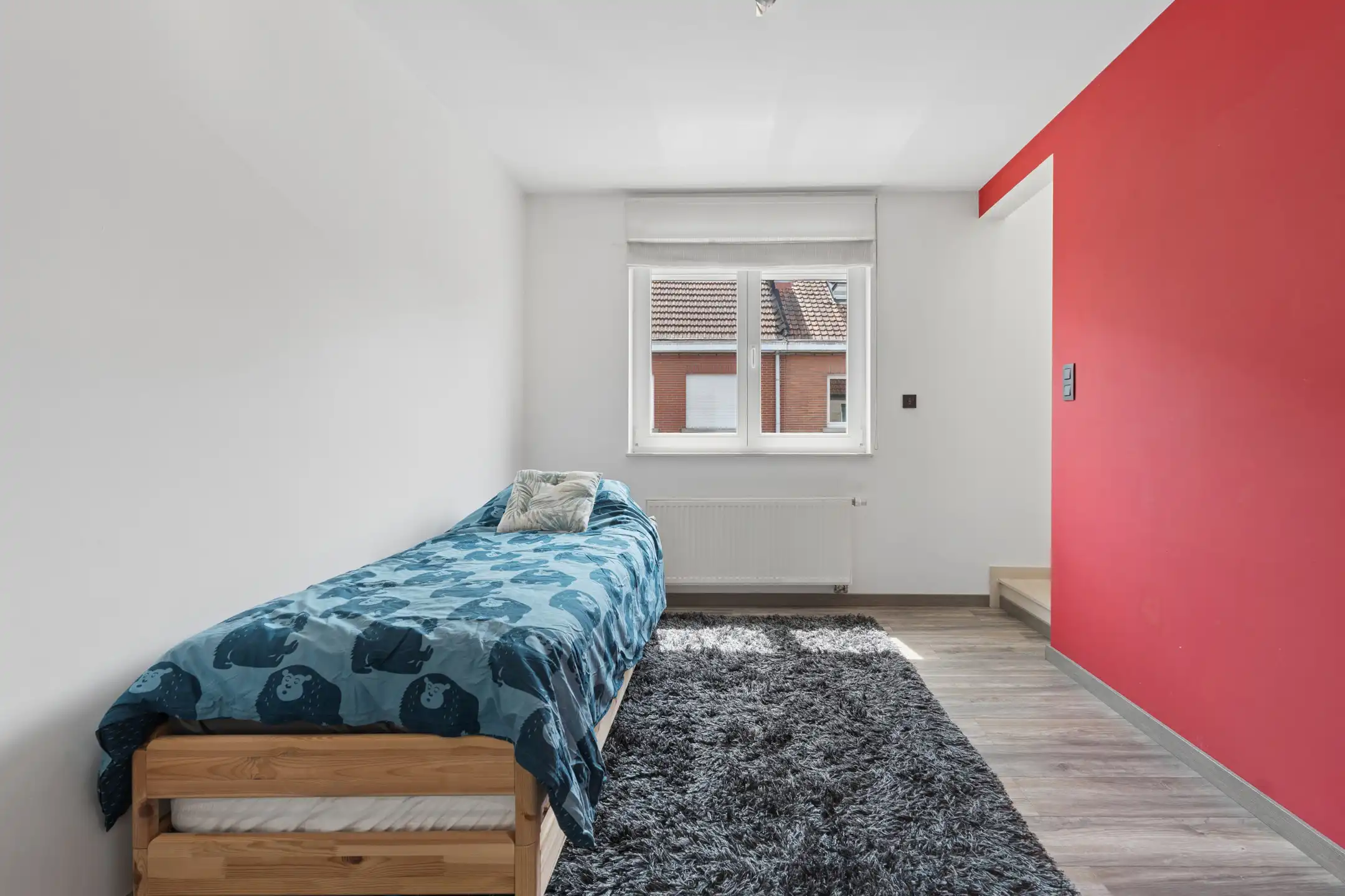 Ruime gezinswoning met garage en 5 slaapkamers.  foto 14