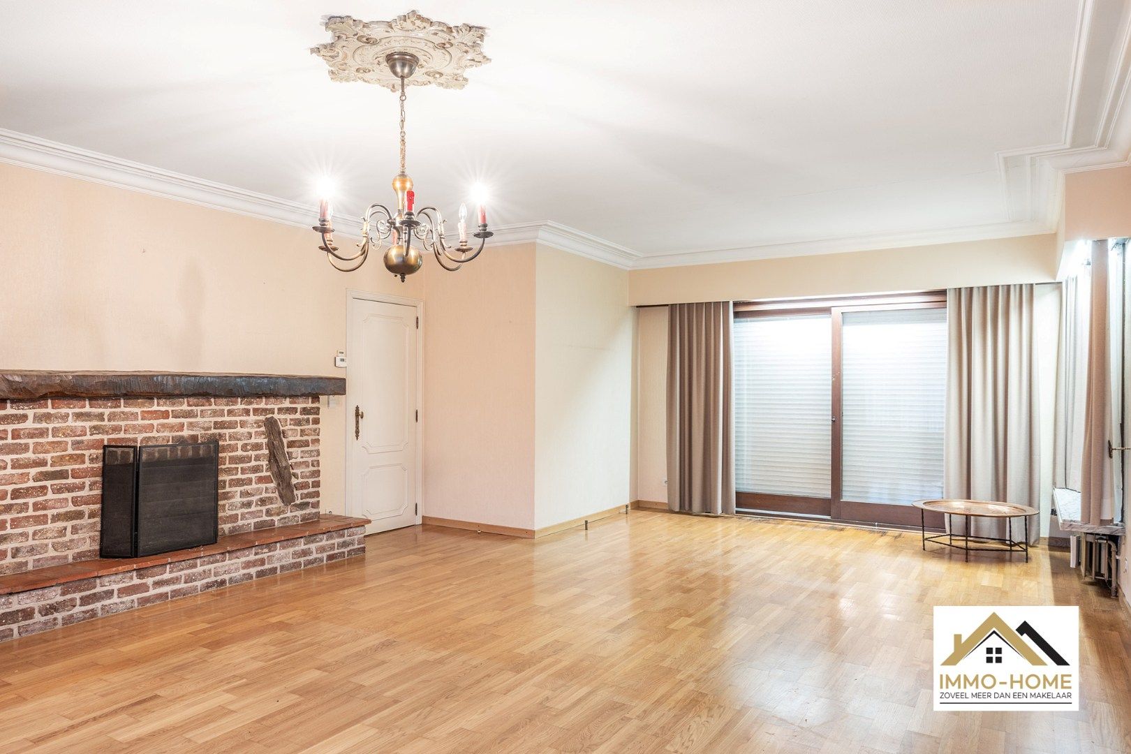 Vrijstaande woning op een ruime grond op topligging te Beervelde!  foto 5